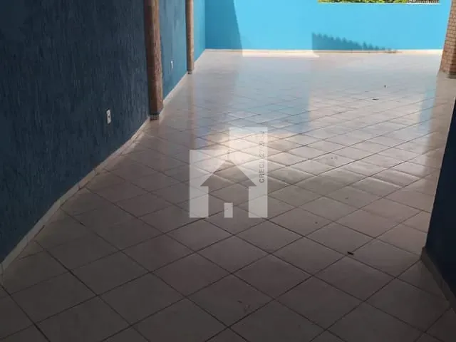 Casa com 300m² 3 quartos e 2 banheiros, à venda, no bairro Jardim do Lago em Jundiaí