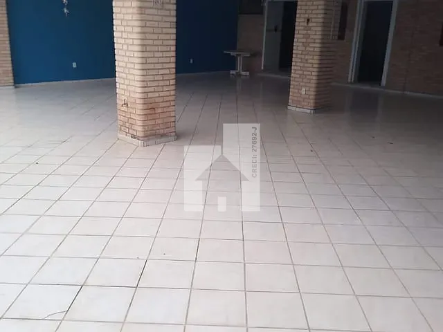 Casa com 300m² 3 quartos e 2 banheiros, à venda, no bairro Jardim do Lago em Jundiaí