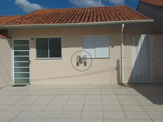 Casa 3 quartos e 1 banheiro, à venda, no bairro Jardim Aeroporto em Guaratinguetá