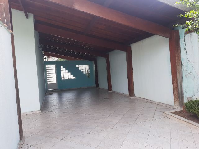 Casa com 388m² 4 quartos e 2 banheiros, à venda, no bairro Loteamento São Paulo em Pindamonhangaba