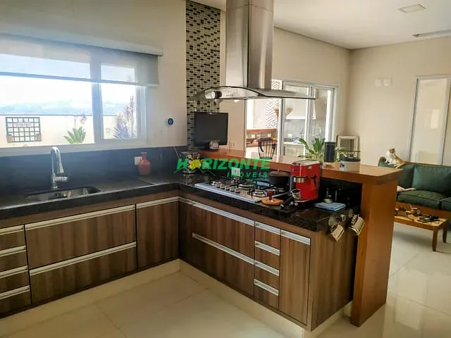 Casa com 217m² 3 quartos e 4 banheiros, à venda, no bairro Urbanova V em São José dos Campos