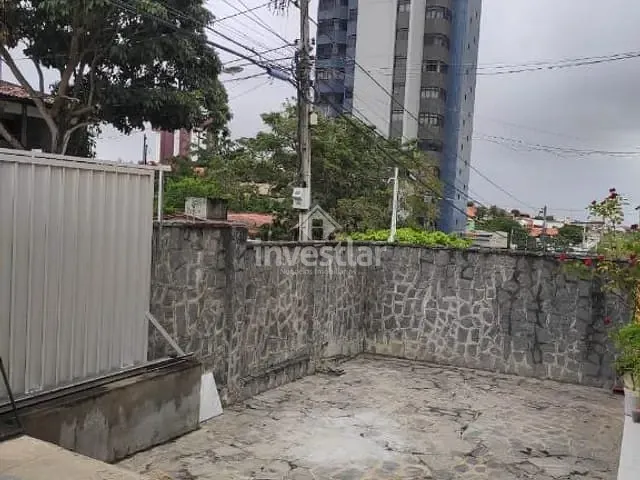 Casa com 420m², à venda, no bairro Bela Vista em Campina Grande