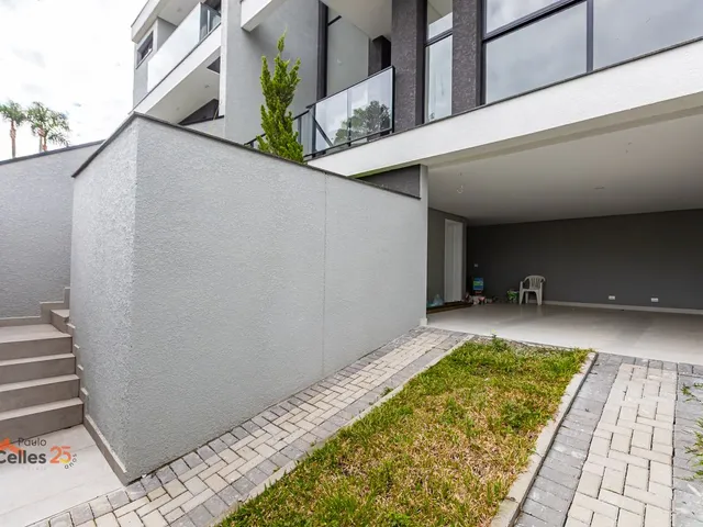 Casa 3 quartos e 3 banheiros, à venda, no bairro Ahú em Curitiba