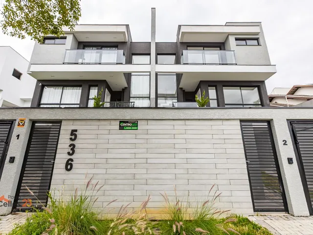 Casa 3 quartos e 3 banheiros, à venda, no bairro Ahú em Curitiba