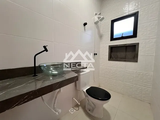 Casa com 180m² 3 quartos e 2 banheiros, à venda, no bairro Morro do Algodão em Caraguatatuba