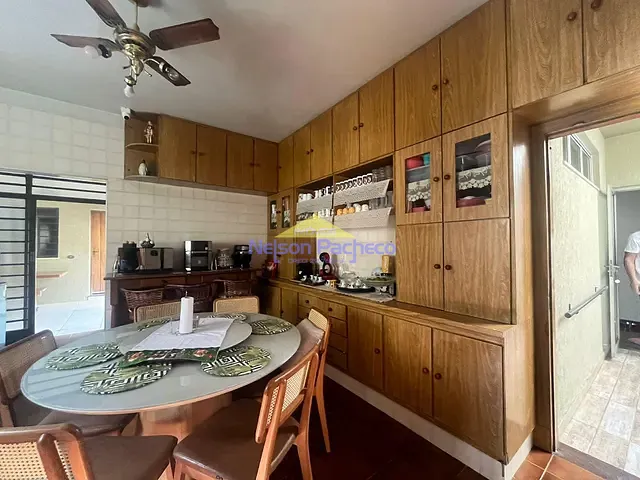 Casa com 542m² 3 quartos e 2 banheiros, para alugar, no bairro Centro em Capivari