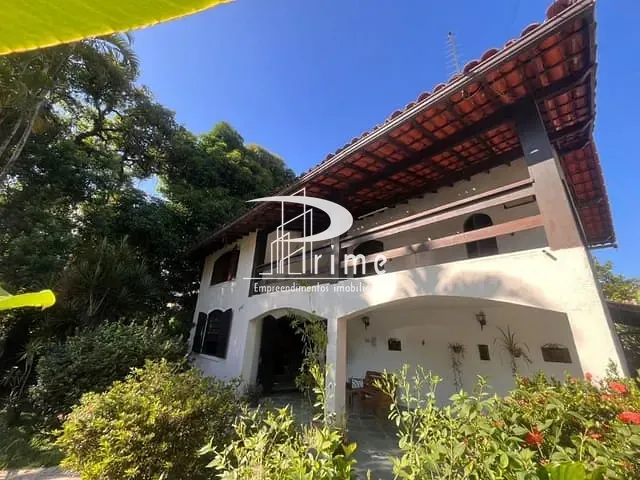 Casa com 450m² 4 quartos e 3 banheiros, à venda, no bairro Itaipu em Niterói
