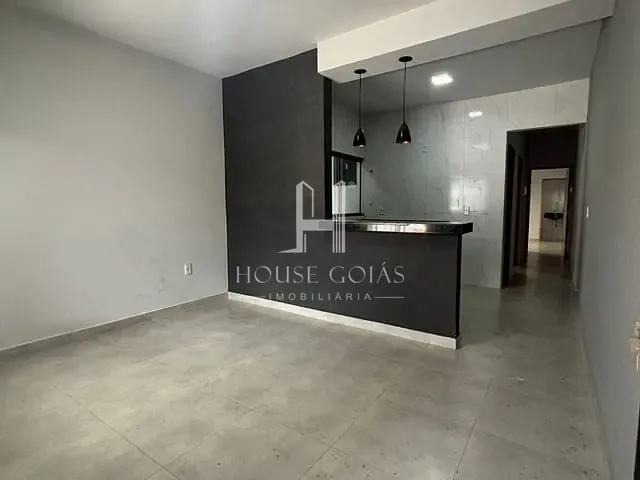 Casa com 150m² 2 quartos e 1 banheiro, à venda, no bairro Jardim Scala em Trindade