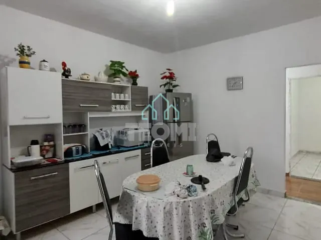 Casa com 231m² 3 quartos e 2 banheiros, à venda, no bairro Alto São Pedro em Taubaté