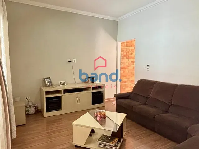 Casa 2 quartos e 1 banheiro, à venda, no bairro Parque Residencial Rafael Alcalá em Porto Feliz
