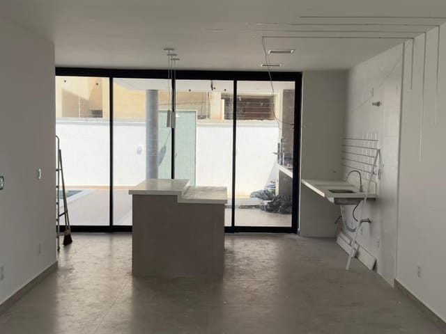 Casa 3 quartos e 3 banheiros, à venda, no bairro Parque Tarcisio Miranda em Campos dos Goytacazes