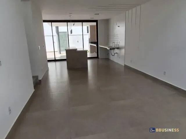 Casa 3 quartos e 3 banheiros, à venda, no bairro Parque Tarcisio Miranda em Campos dos Goytacazes