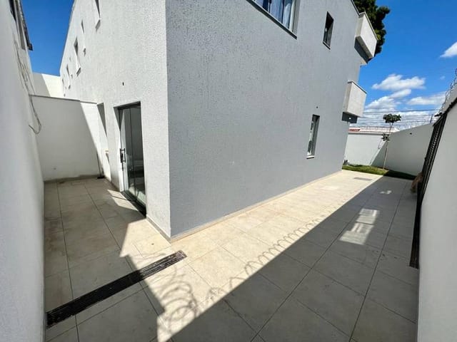 Foto do Casa - Casa 3 Quartos um com suite 2 vagas no bairro Santa Monica, Regiao da Pampulha; | Deltalar Imóveis