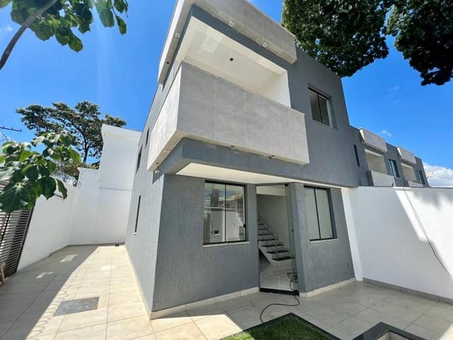Foto do Casa - Casa 3 Quartos um com suite 2 vagas no bairro Santa Monica, Regiao da Pampulha; | Deltalar Imóveis