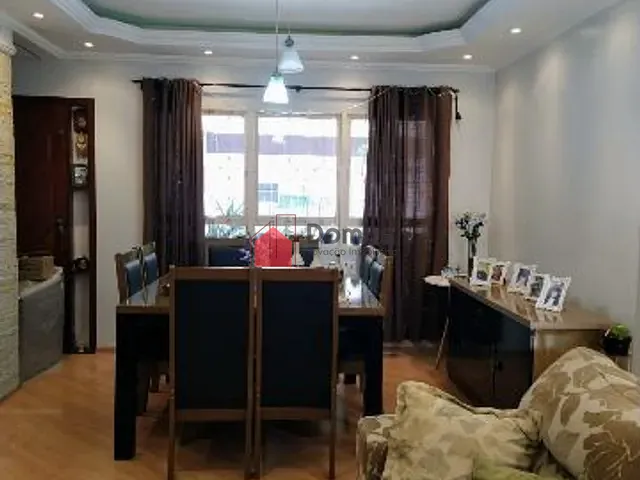 Casa com 250m² 2 quartos e 2 banheiros, à venda, no bairro Flor do Vale em Taubaté