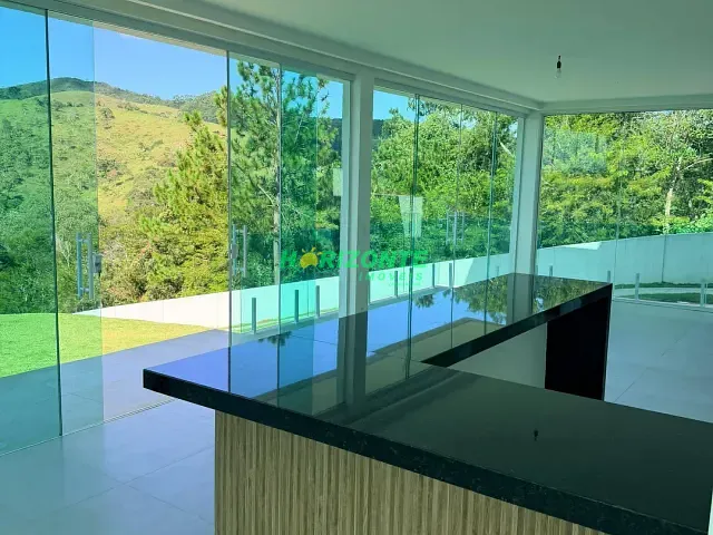 Casa com 1000m² 4 quartos e 5 banheiros, à venda, no bairro Recanto Santa Bárbara em Jambeiro