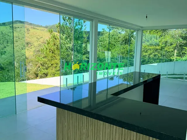 Casa com 1000m² 4 quartos e 5 banheiros, à venda, no bairro Recanto Santa Bárbara em Jambeiro