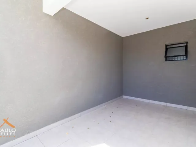 Casa 3 quartos e 2 banheiros, à venda, no bairro Guaíra em Curitiba