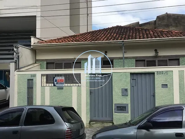 Casa com 150m² 2 quartos e 1 banheiro, para alugar, no bairro Centro em Pouso Alegre