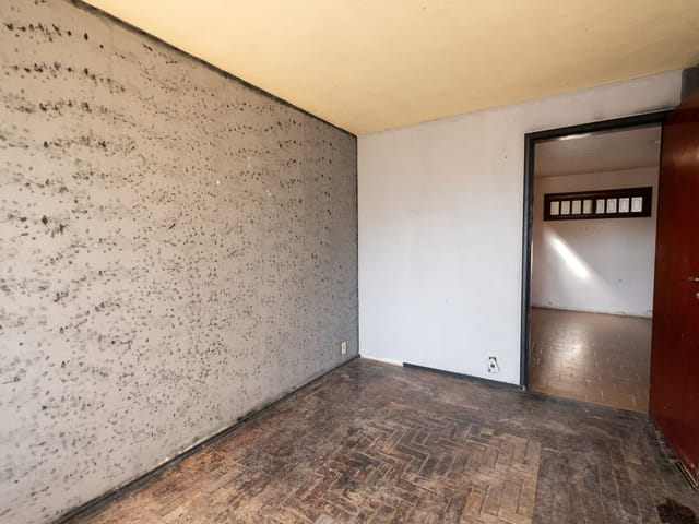 Casa com 351m² 4 quartos e 2 banheiros, à venda, no bairro Fragata em Pelotas