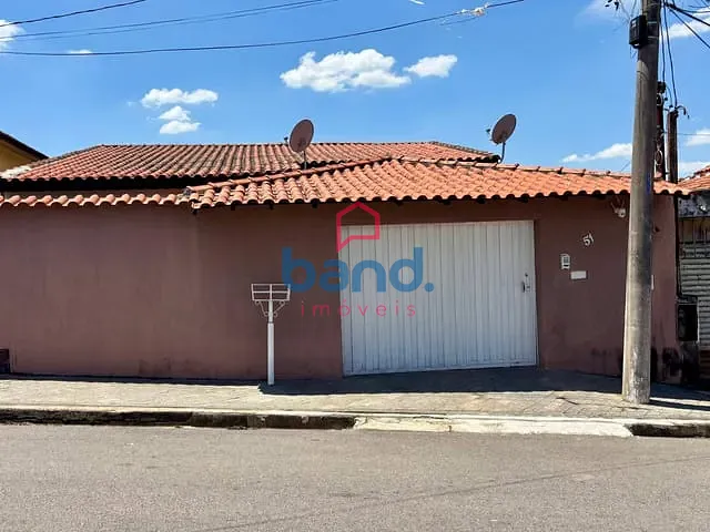 Casa 4 quartos e 2 banheiros, à venda, no bairro Vila América em Porto Feliz