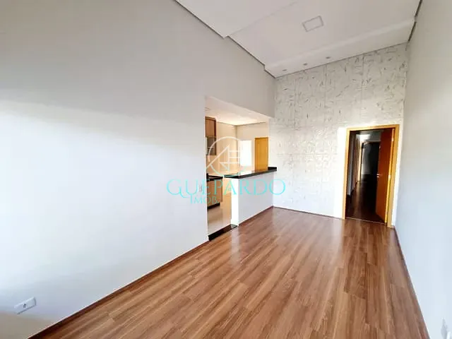 Casa com 147m² 3 quartos e 2 banheiros, à venda, no bairro Jardim Belo Horizonte em Londrina