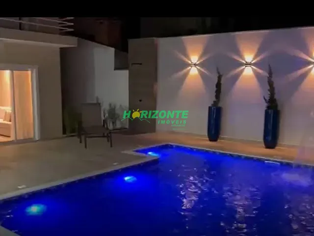 Casa 5 quartos e 3 banheiros, à venda, no bairro Jardim das Colinas em São José dos Campos