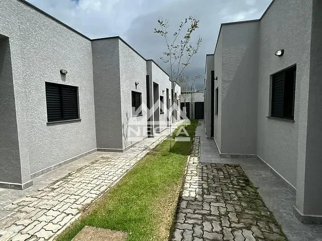 Casa com 60m² 2 quartos e 2 banheiros, à venda, no bairro Pontal de Santa Marina em Caraguatatuba