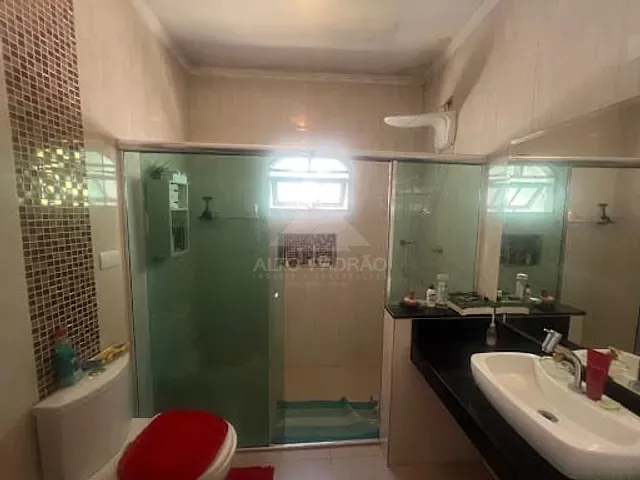 Casa com 256m² 3 quartos e 3 banheiros, à venda, no bairro Vila Falchi em Mauá