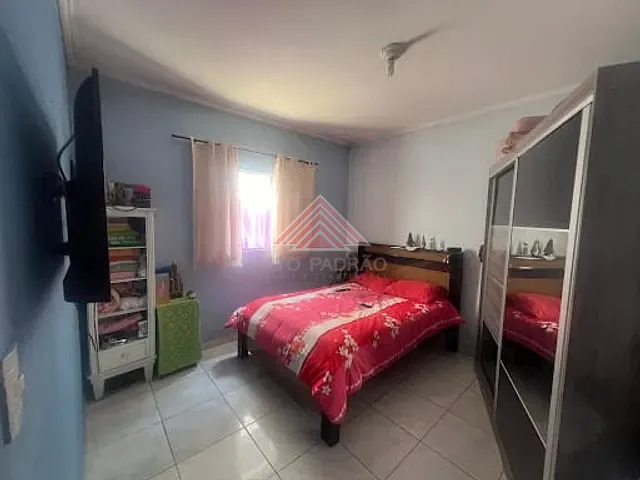 Casa com 256m² 3 quartos e 3 banheiros, à venda, no bairro Vila Falchi em Mauá
