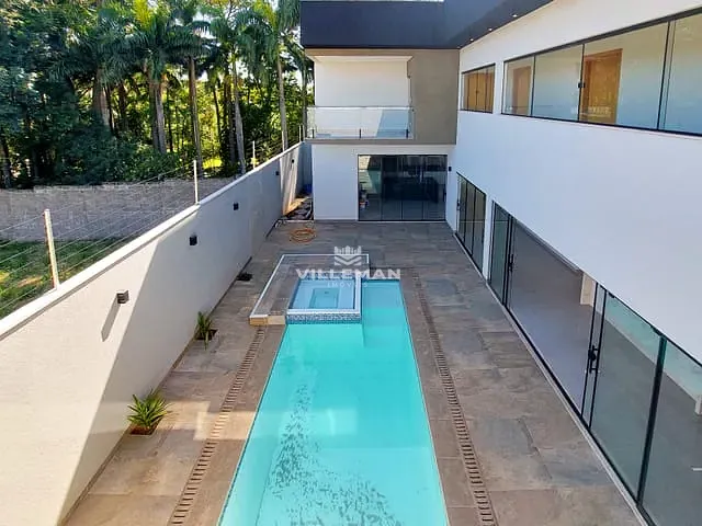 Casa com 308m² 4 quartos e 5 banheiros, à venda, no bairro Jardim Michelangelo em Maringá