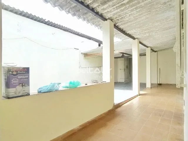 Casa com 100m² 1 quarto e 2 banheiros, para alugar, no bairro Minaslândia em Belo Horizonte