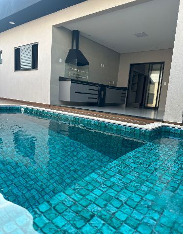 Casa com 300m² 3 quartos e 2 banheiros, à venda, no bairro Bairro do Grama em Caçapava