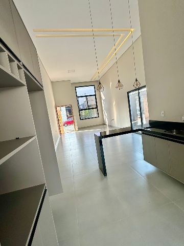 Casa com 300m² 3 quartos e 2 banheiros, à venda, no bairro Bairro do Grama em Caçapava