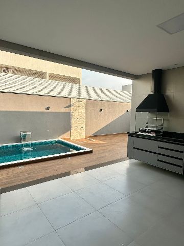 Casa com 300m² 3 quartos e 2 banheiros, à venda, no bairro Bairro do Grama em Caçapava