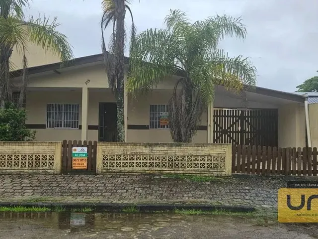 Casa com 312m² 6 quartos e 2 banheiros, para alugar, no bairro Bal Ipanema em Pontal Do Paraná
