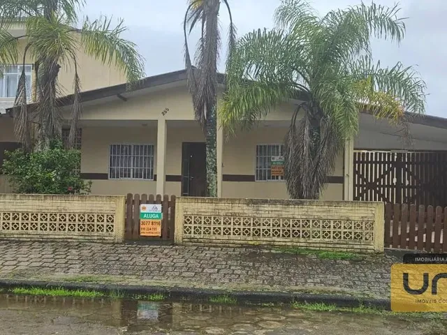 Casa com 312m² 6 quartos e 2 banheiros, para alugar, no bairro Bal Ipanema em Pontal Do Paraná
