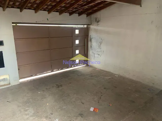 Casa 2 quartos e 1 banheiro, à venda ou para alugar, no bairro Vila Nova em Mombuca