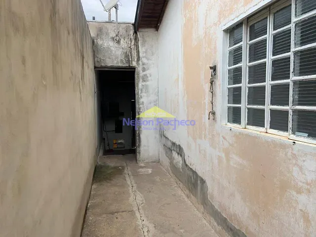 Casa 2 quartos e 1 banheiro, à venda ou para alugar, no bairro Vila Nova em Mombuca