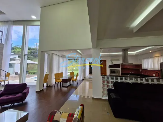 Casa 3 quartos e 4 banheiros, para alugar, no bairro Marambaia em Vinhedo