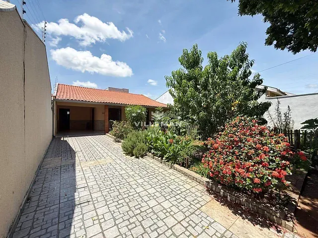 Casa com 317m² 3 quartos e 2 banheiros, à venda, no bairro Jardim Real em Maringá