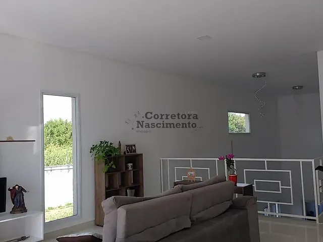 Casa com 270m² 3 quartos e 4 banheiros, à venda, no bairro Jardim Panorama em Jacareí