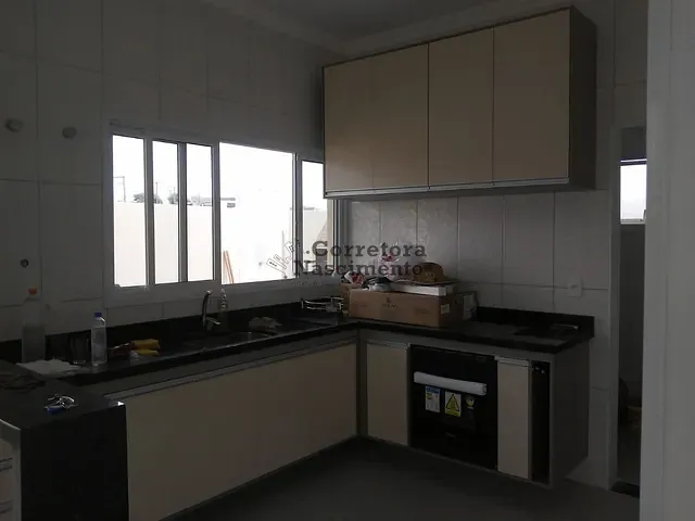 Casa com 270m² 3 quartos e 4 banheiros, à venda, no bairro Jardim Panorama em Jacareí