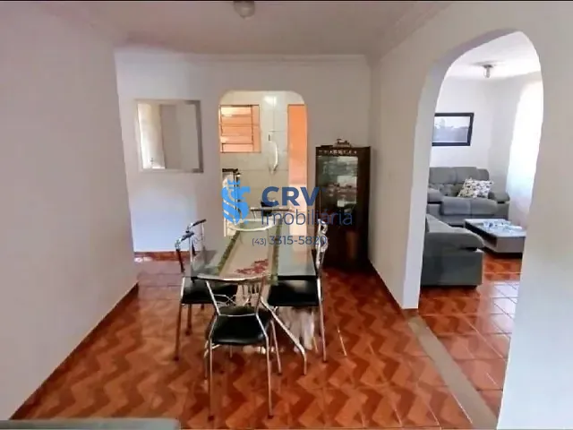 Casa com 323m² 2 quartos e 1 banheiro, à venda, no bairro Conjunto Santa Rita 7 em Londrina