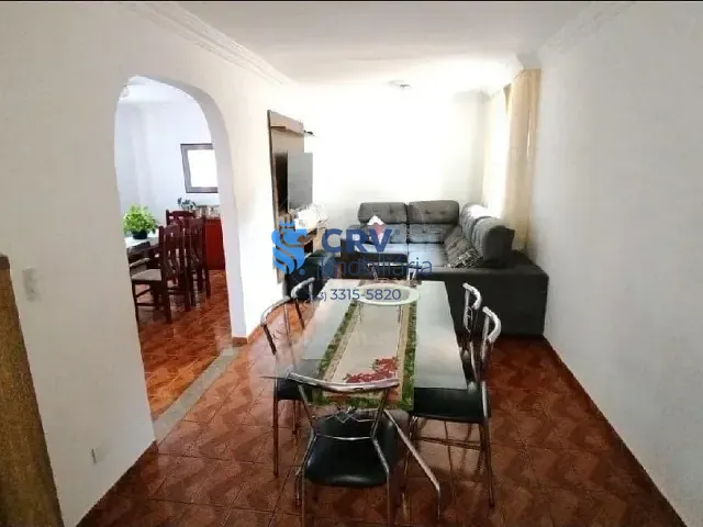 Casa com 323m² 2 quartos e 1 banheiro, à venda, no bairro Conjunto Santa Rita 7 em Londrina