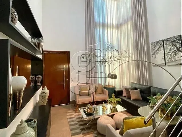 Casa com 316m² 3 quartos e 2 banheiros, à venda, no bairro Esperança em Londrina