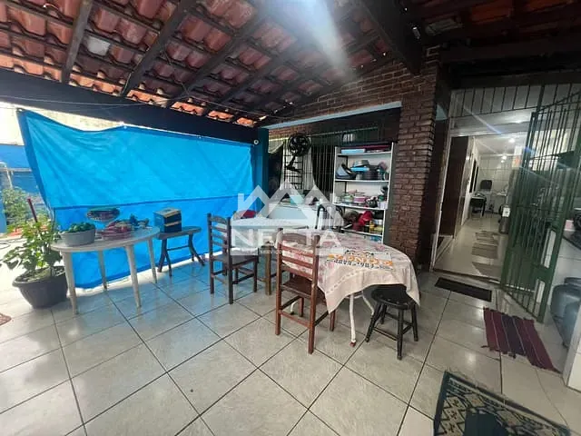Casa com 175m² 4 quartos e 2 banheiros, à venda, no bairro Praia das Palmeiras em Caraguatatuba