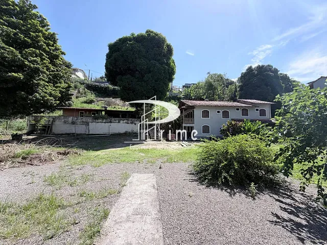 Casa com 2800m² 4 quartos e 4 banheiros, para alugar, no bairro Camboinhas em Niterói
