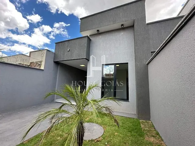Casa com 180m² 3 quartos e 2 banheiros, à venda, no bairro Jardim das Acácias em Aparecida de Goiânia
