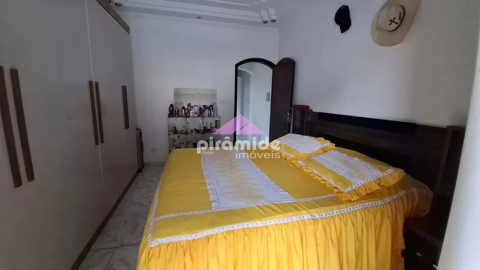 Casa, 4 quartos, 220 m² - Foto 19